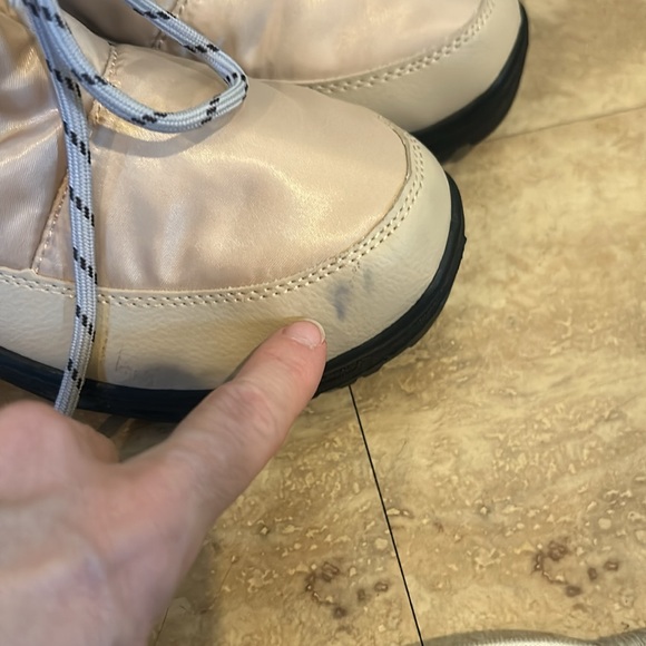 Apres brand Warm winter boots tan side zip ties size 7 new - Picture 3 of 6